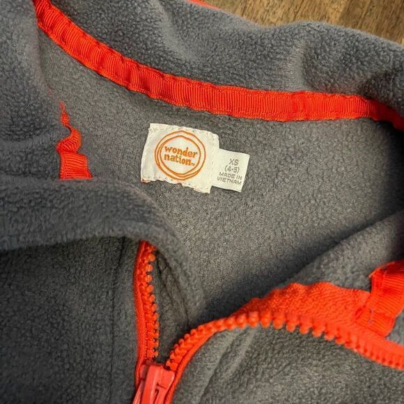 Boys Fleece Long Sleeve and Pullover Tops - Picture 7 of 8